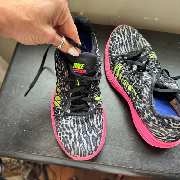 Nike Women's Lunar Glide sneakers - Picture 3 of 5